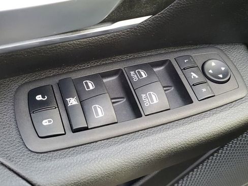 Certified 2024 RAM 1500 Big Horn image 10