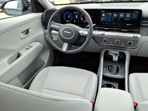 New 2026 Hyundai Kona SE FWD image 4