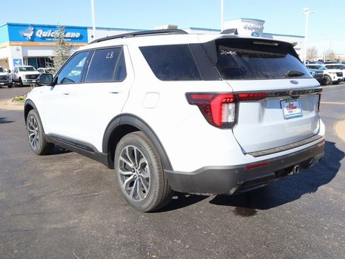 New 2026 Ford Explorer ST-Line image 24