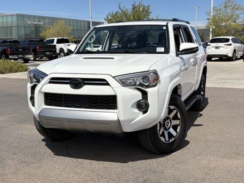 Used 2024 Toyota 4Runner TRD Off-Road Premium AWD/4WD image 2