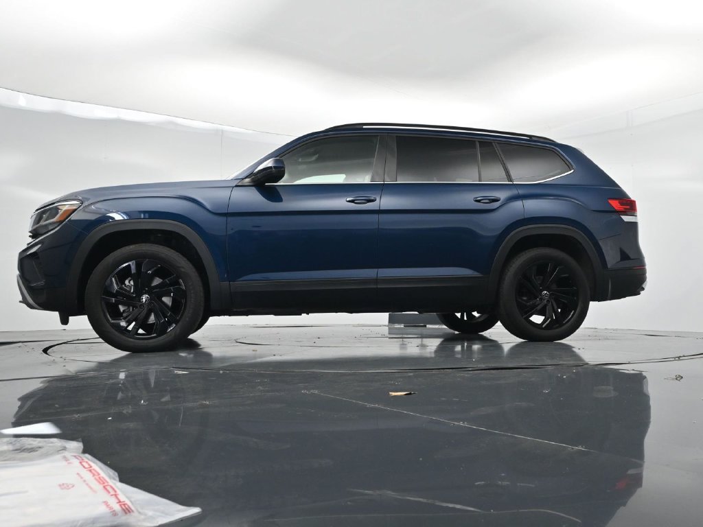 Used 2023 Volkswagen Atlas SE w/ Panoramic Sunroof Package AWD/4WD image 29