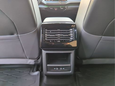 Used 2024 Volkswagen ID.4 Pro S image 34