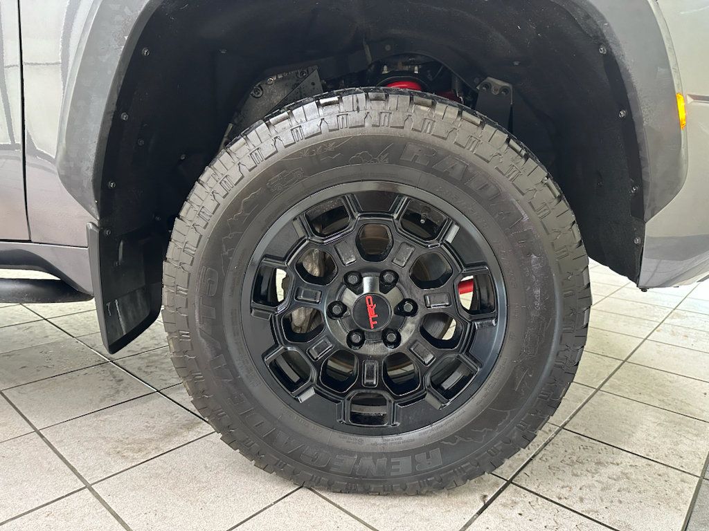 Used 2024 Toyota Tundra Limited AWD/4WD image 13