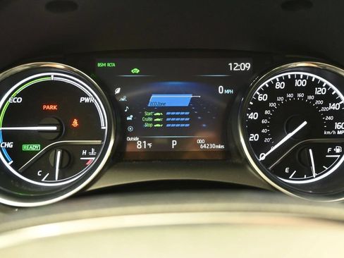 Used 2020 Toyota Camry XLE FWD image 10