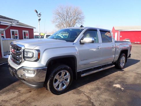 Used 2017 GMC Sierra 1500 SLT image 3