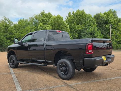 New 2026 RAM 2500 Tradesman AWD/4WD image 5
