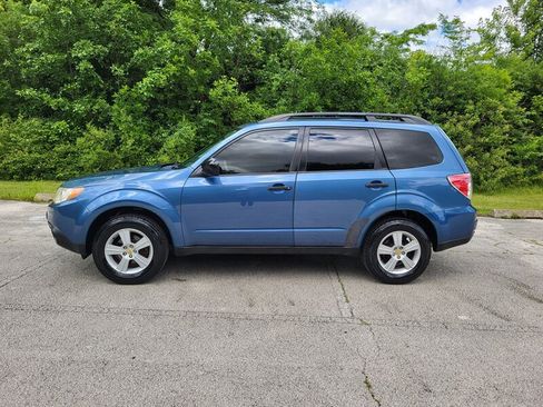 Used 2010 Subaru Forester 2.5X AWD/4WD image 3