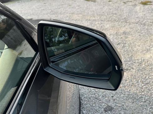 Used 2019 Audi SQ5 Premium Plus w/ Premium Plus Package image 18