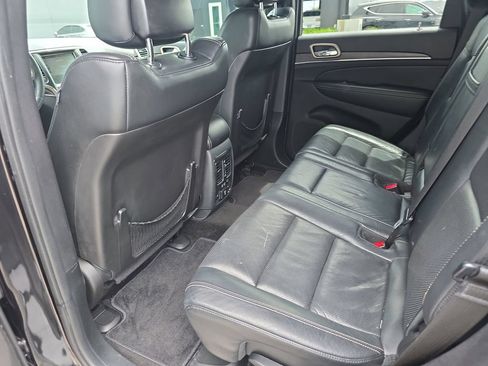Used 2015 Jeep Grand Cherokee Limited w/ Luxury Group II RWD image 27