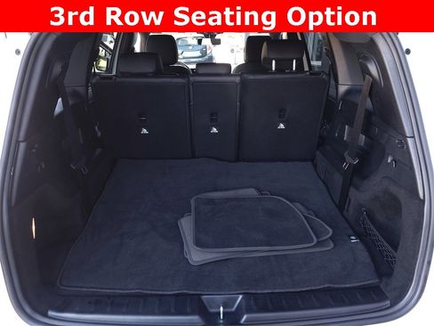 Used 2021 Mercedes-Benz GLB 250 4MATIC w/ Premium Package image 35