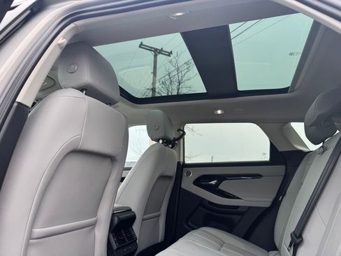 Used 2024 Land Rover Range Rover Evoque S image 15