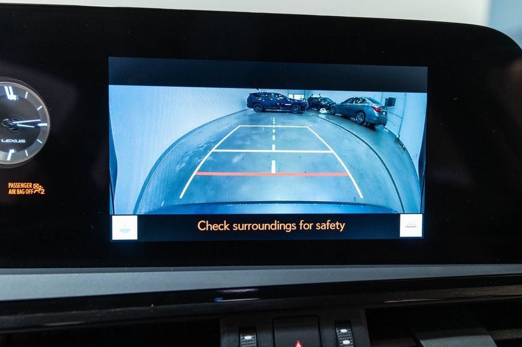 Used 2023 Lexus ES 350 w/ Premium Package FWD image 31