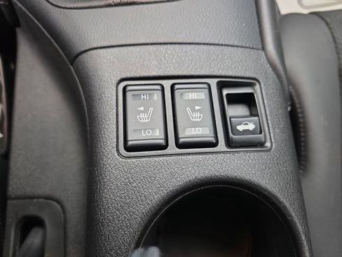 Used 2024 Nissan Z Performance w/ Floor Mat Package image 40