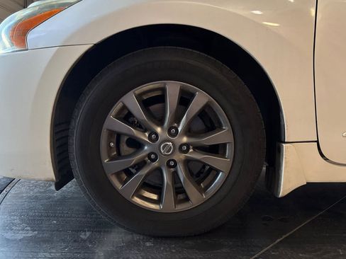 Used 2015 Nissan Altima 2.5 S w/ Special Edition Package FWD image 12
