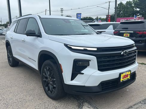 New 2026 Chevrolet Traverse LT w/ Midnight/Sport Edition AWD/4WD image 5