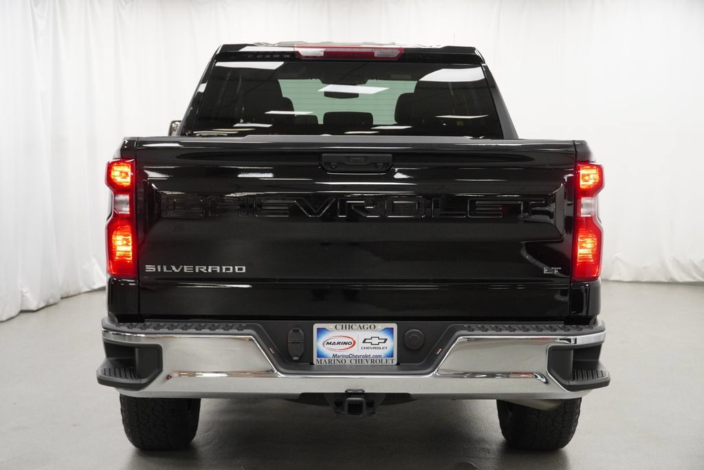 Used 2024 Chevrolet Silverado 1500 LT AWD/4WD image 19