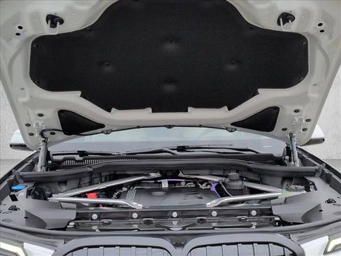 New 2026 BMW X7 xDrive40i image 17