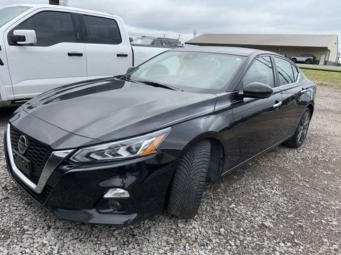 Used 2019 Nissan Altima 2.0 Edition One image 1