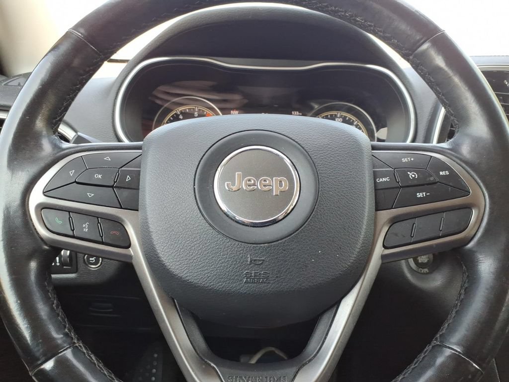 Used 2020 Jeep Cherokee Limited AWD/4WD image 34