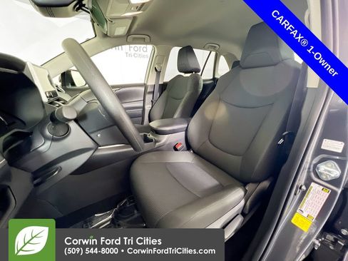 Used 2025 Toyota RAV4 LE AWD/4WD image 23