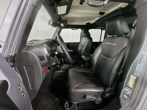 Used 2017 Jeep Wrangler Unlimited Rubicon image 19