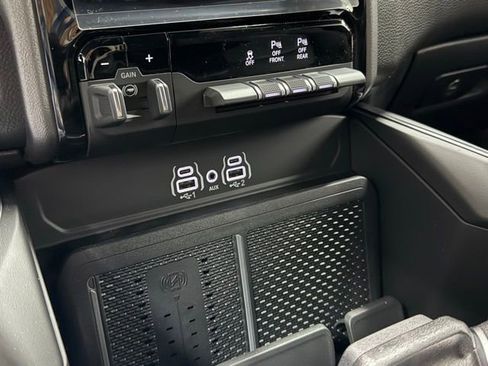 New 2026 RAM 1500 4x4 Crew Cab image 18