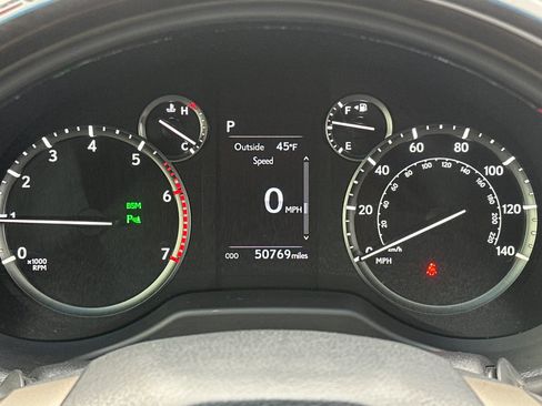 Used 2021 Lexus GX 460 Premium w/ Premium Package image 24