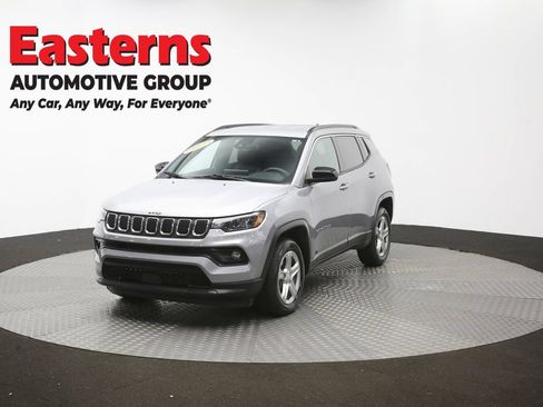 Used 2024 Jeep Compass Latitude AWD/4WD image 50