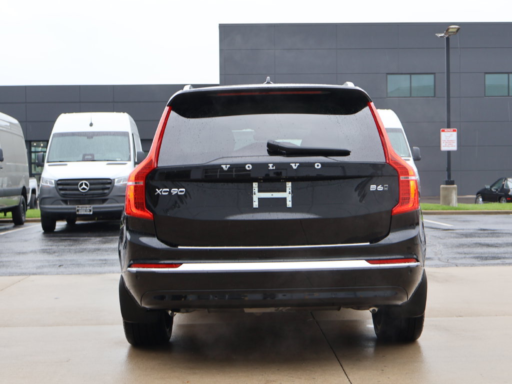 Used 2025 Volvo XC90 B6 Ultra w/ Protection Package Premier AWD/4WD image 6