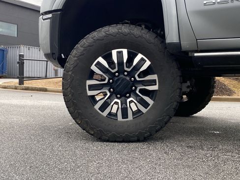 Used 2024 GMC Sierra 2500 Denali Ultimate image 17