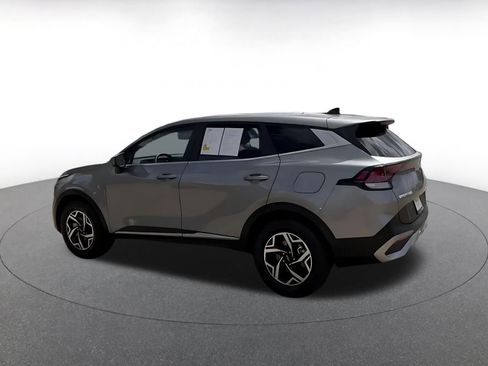 Used 2025 Kia Sportage LX image 10