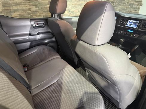 Used 2023 Toyota Tacoma SR AWD/4WD image 33