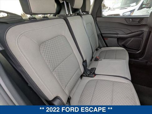 Used 2022 Ford Escape SE image 22