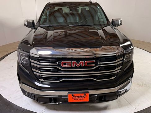 Used 2024 GMC Sierra 1500 SLT image 2