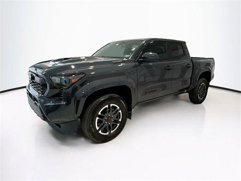 Certified 2024 Toyota Tacoma TRD Sport image 3