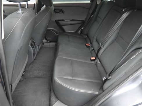 Used 2023 Nissan Rogue S AWD/4WD image 12