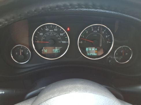 Used 2012 Jeep Wrangler Unlimited Sport AWD/4WD image 14