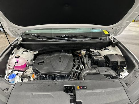 Certified 2024 Hyundai Tucson SE image 11