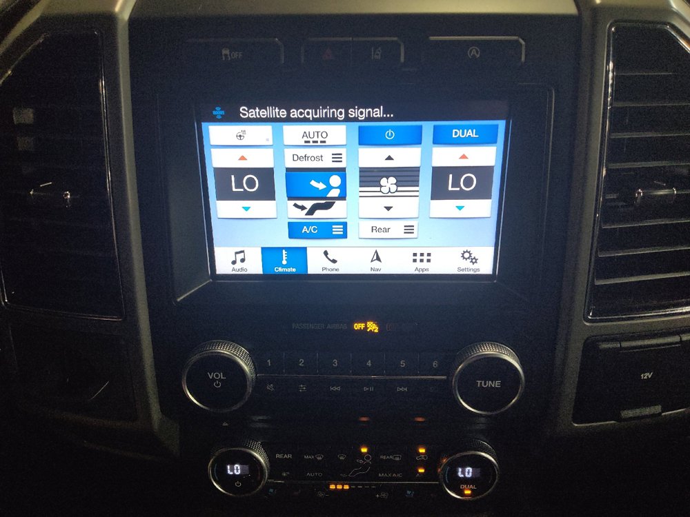 Used 2018 Ford Expedition XLT w/ Equipment Group 202A RWD image 25