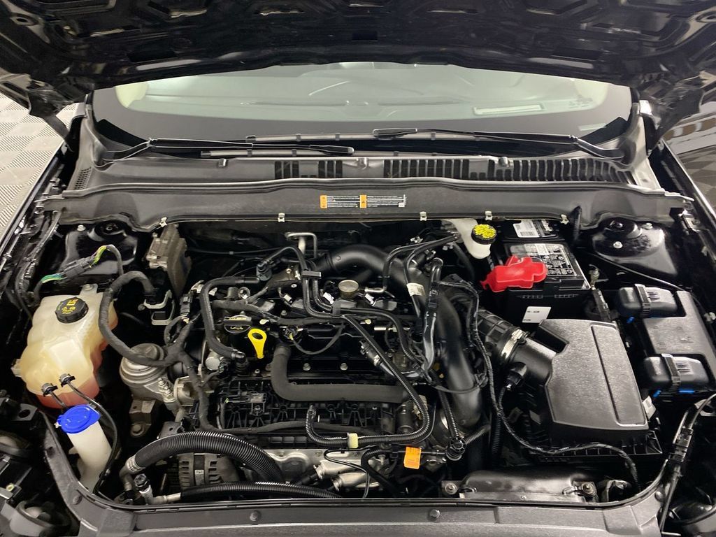 Used 2019 Ford Fusion SE FWD image 23