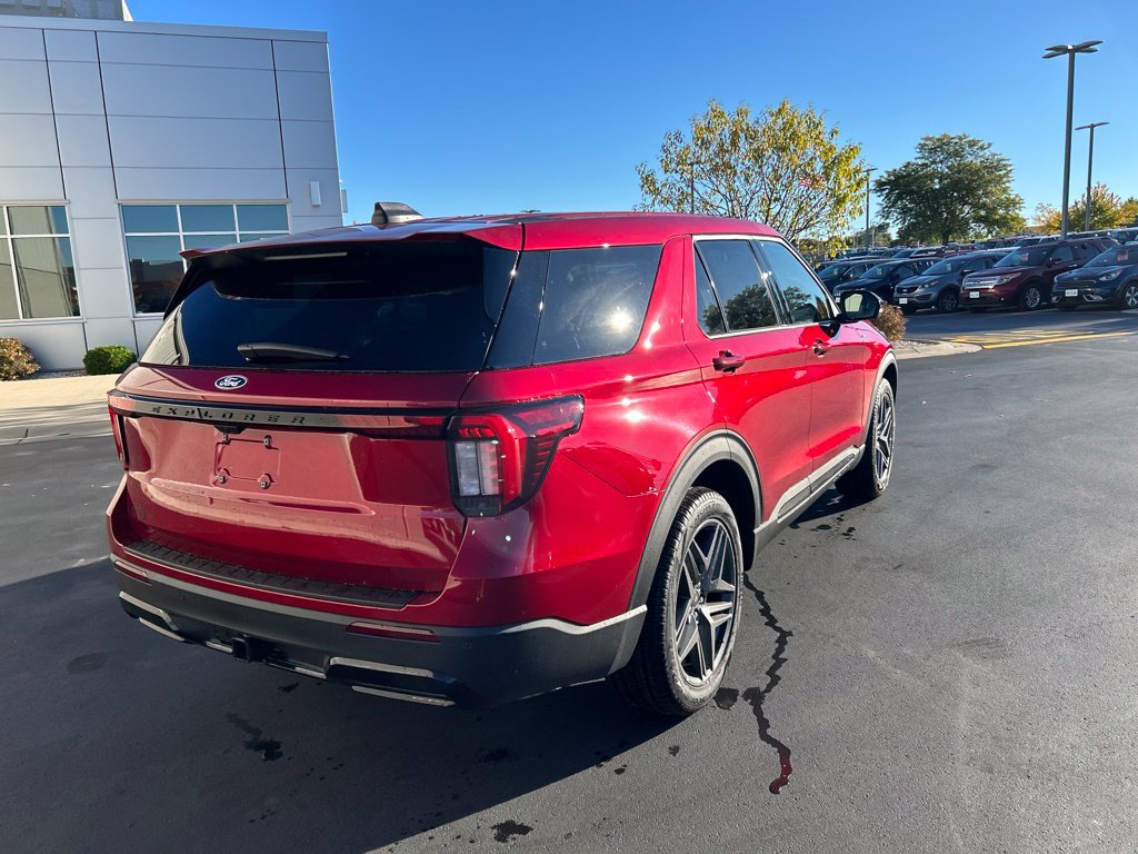 New 2027 Ford Explorer ST-Line w/ Premium Package AWD/4WD image 6