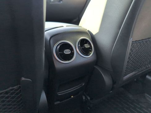 Used 2024 Mercedes-Benz GLA 250 4MATIC image 21