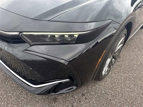 New 2026 Toyota Crown Limited image 10