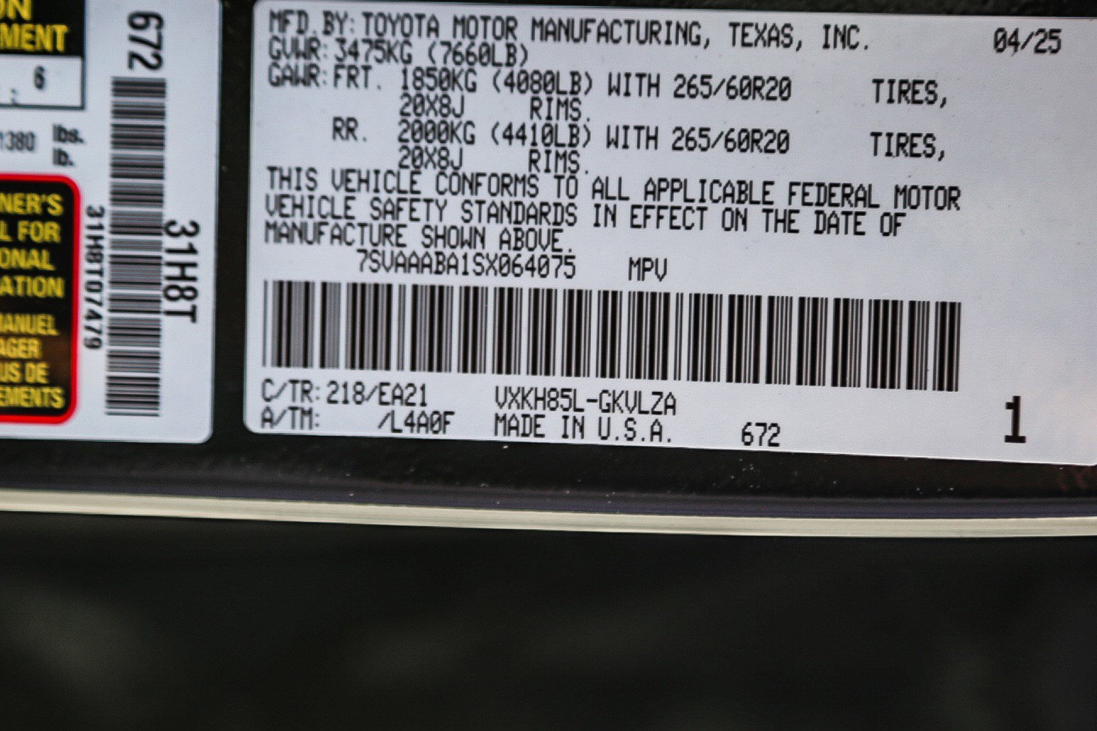 Used 2025 Toyota Sequoia Limited w/ Tow Technology Package AWD/4WD image 28