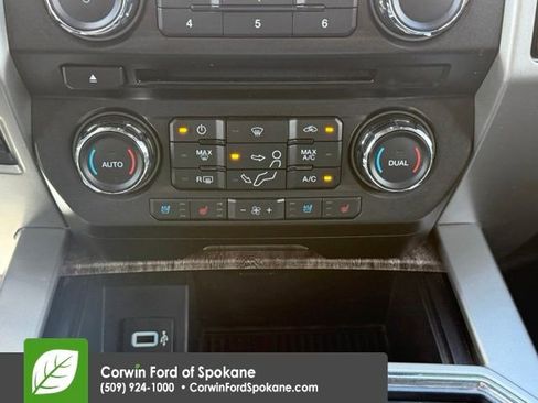 Used 2017 Ford F250 Lariat w/ Lariat Value Package AWD/4WD image 29