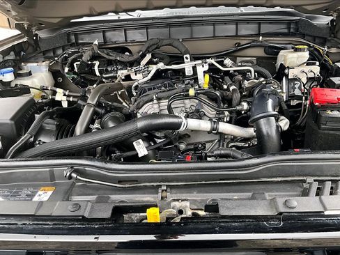 Certified 2025 Ford Bronco Outer Banks AWD/4WD image 32