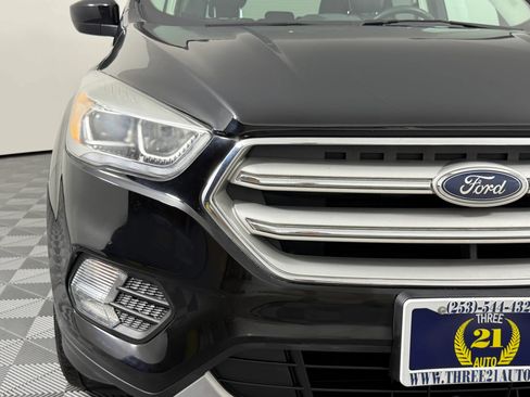Used 2018 Ford Escape SEL AWD/4WD image 4