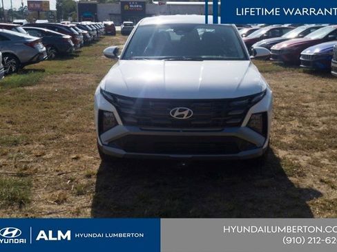 New 2026 Hyundai Tucson SE image 3