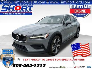 Used 2025 Volvo V60 B5 Cross Country Plus AWD/4WD 360° Tour