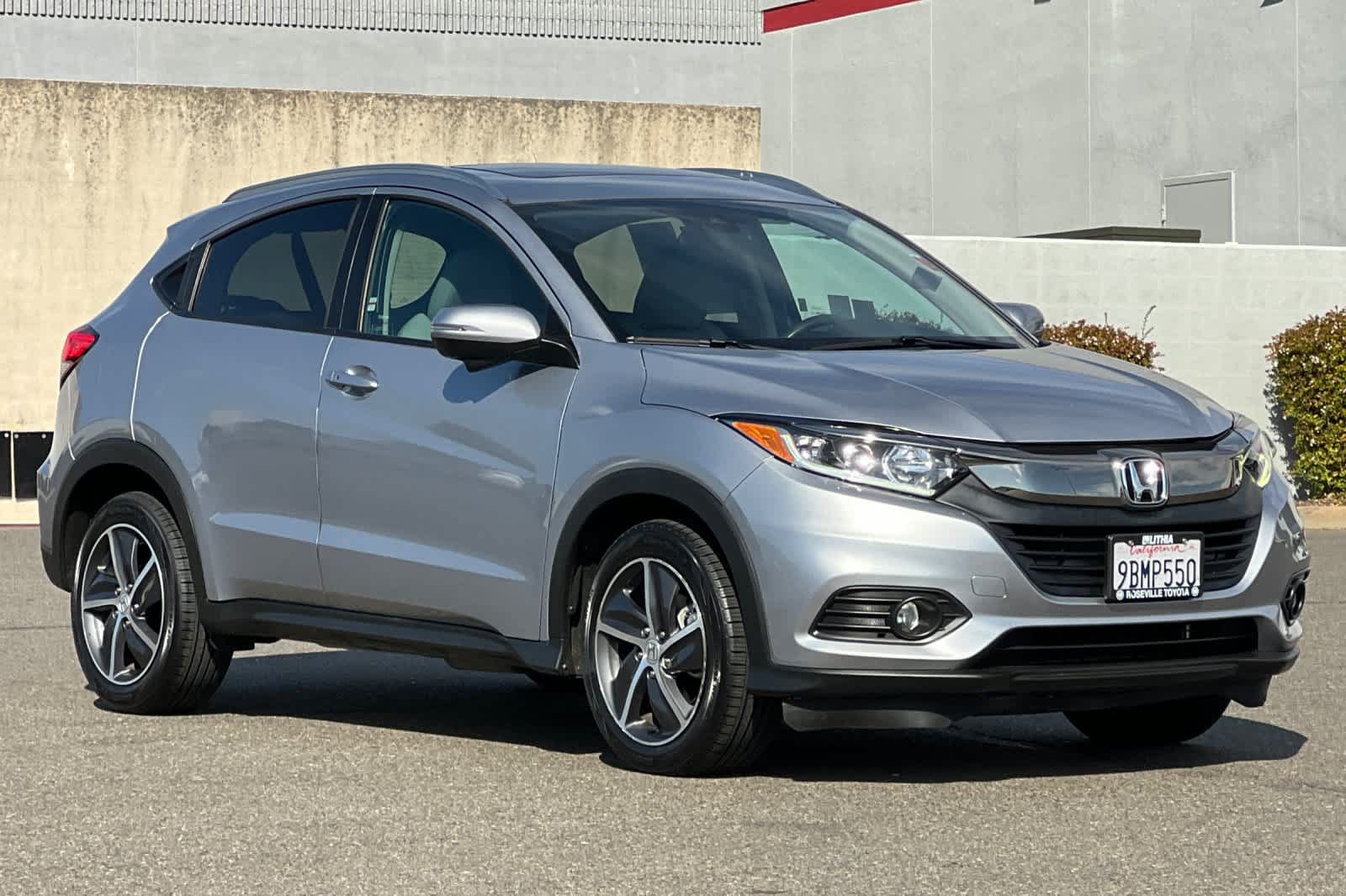 Used 2022 Honda HR-V EX image 5